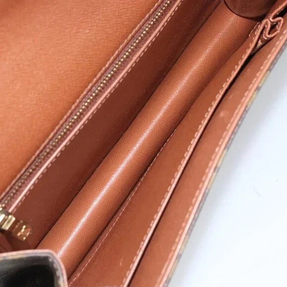 LOUIS VUITTON Monogram Pochette Dam PM Clutch Bag